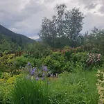 Gardenside Sweets Апартаменты